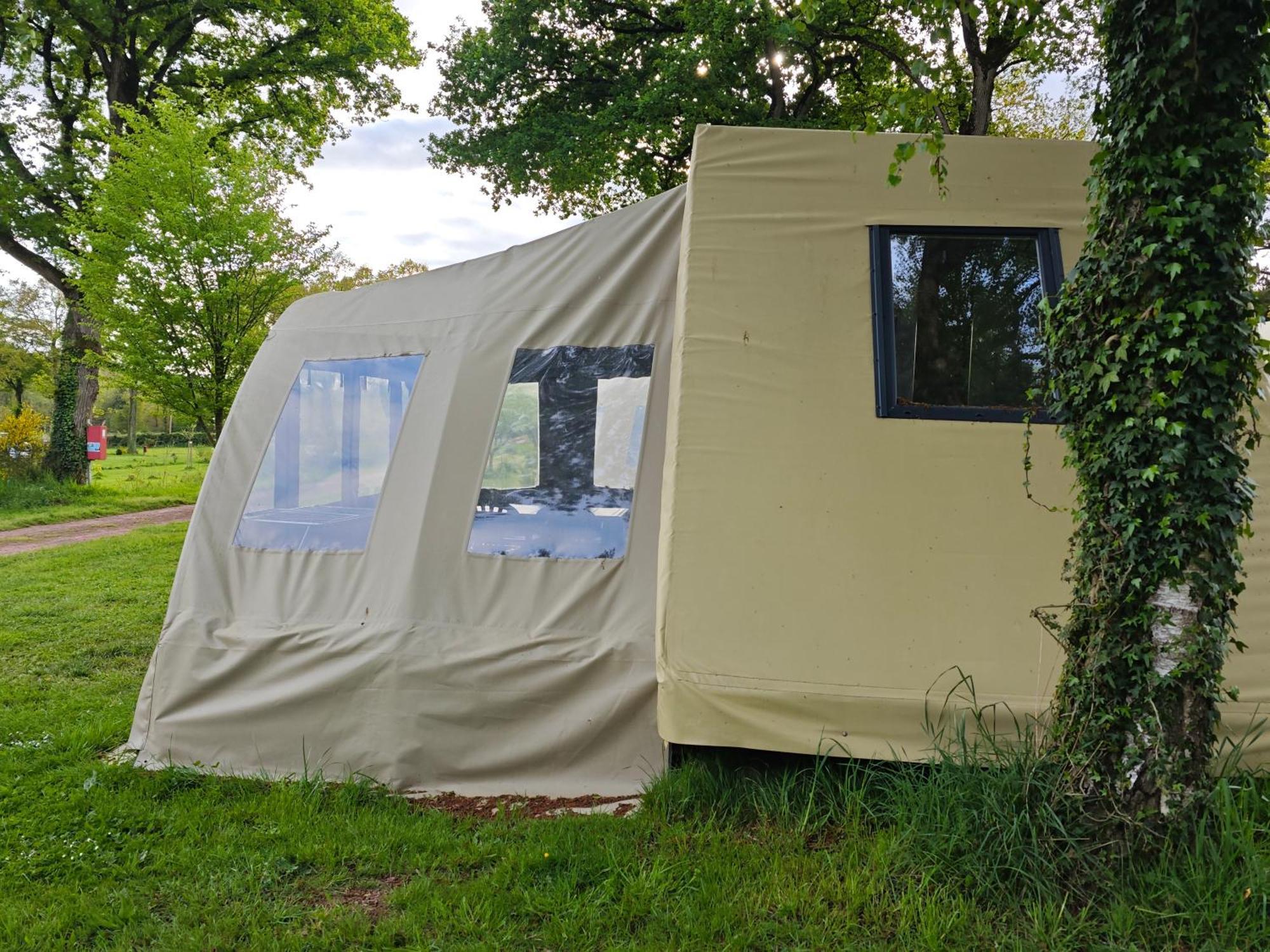 Camping Le Val Aux Fees - Broceliande Concoret Экстерьер фото